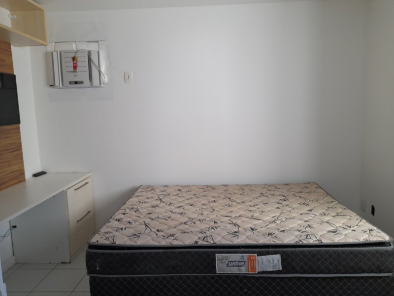 Apartamento à venda com 3 quartos, 105m² - Foto 19