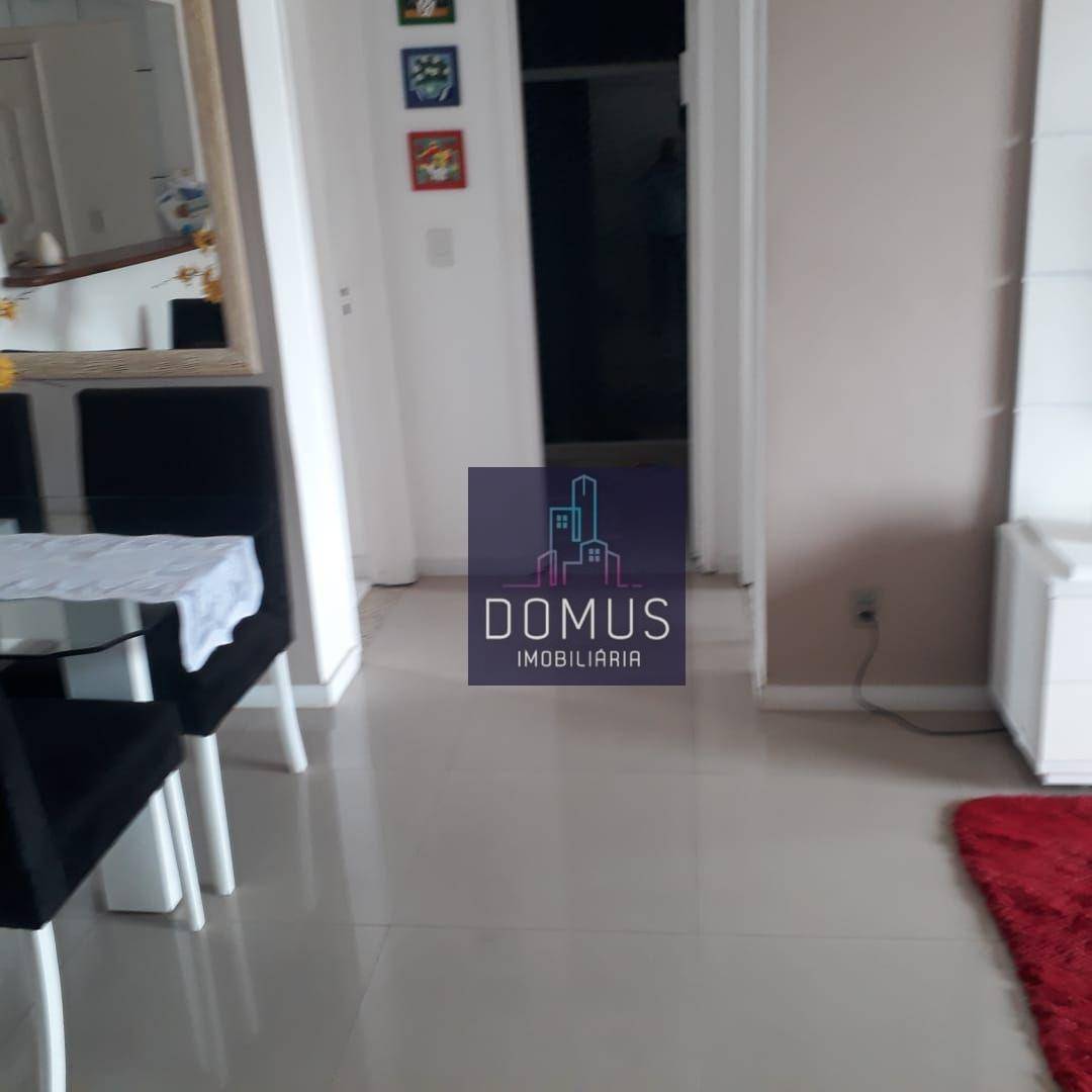 Apartamento à venda com 2 quartos, 70m² - Foto 3