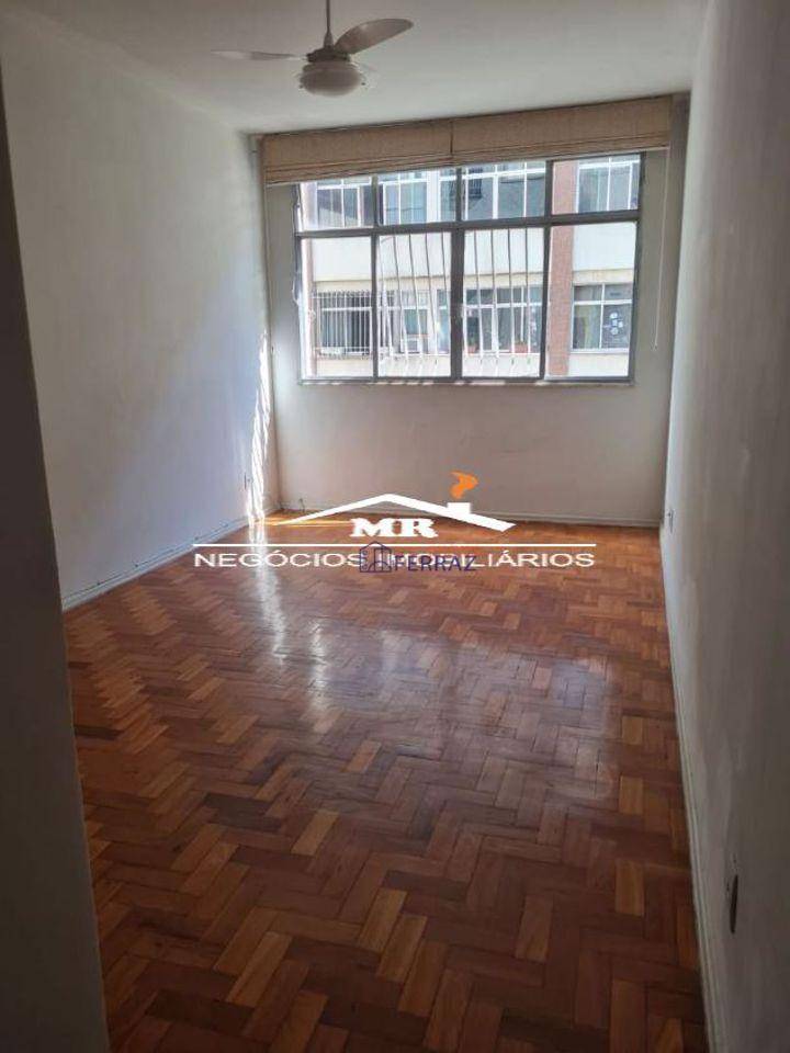 Apartamento à venda com 2 quartos, 93m² - Foto 1