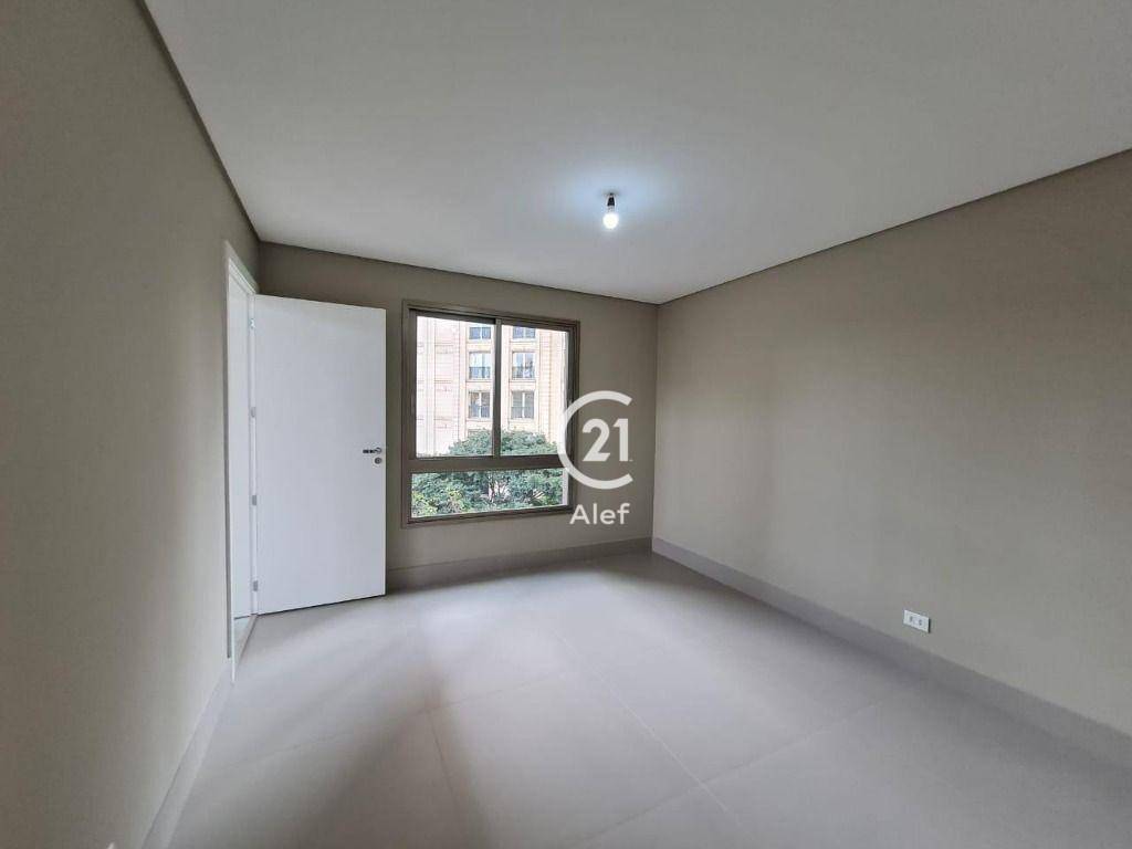 Apartamento à venda com 4 quartos, 390m² - Foto 18