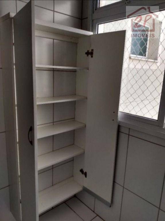 Apartamento à venda com 2 quartos, 66m² - Foto 6