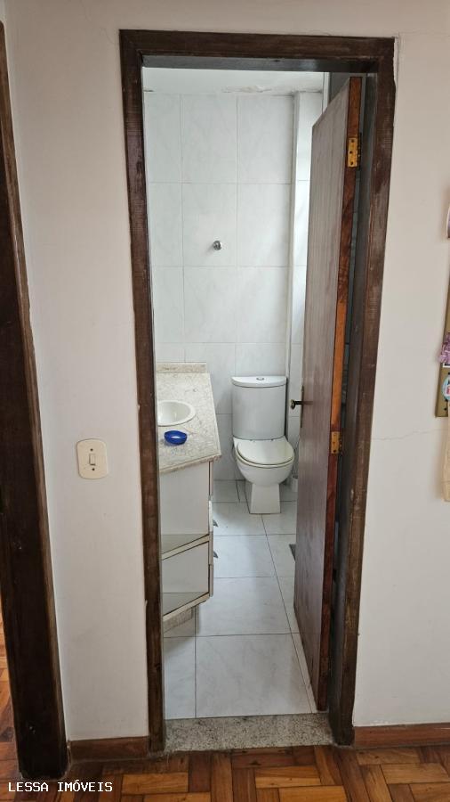 Apartamento à venda com 2 quartos, 60m² - Foto 12