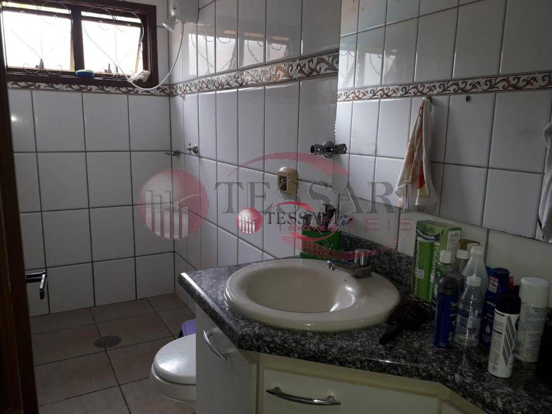 Casa à venda com 3 quartos, 350m² - Foto 4