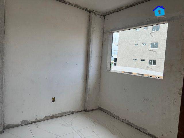Apartamento à venda com 2 quartos, 66m² - Foto 8
