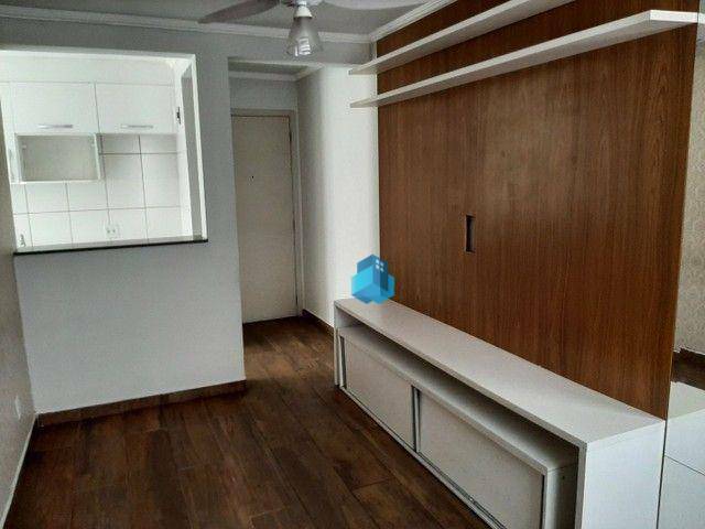 Apartamento à venda com 2 quartos, 45m² - Foto 3