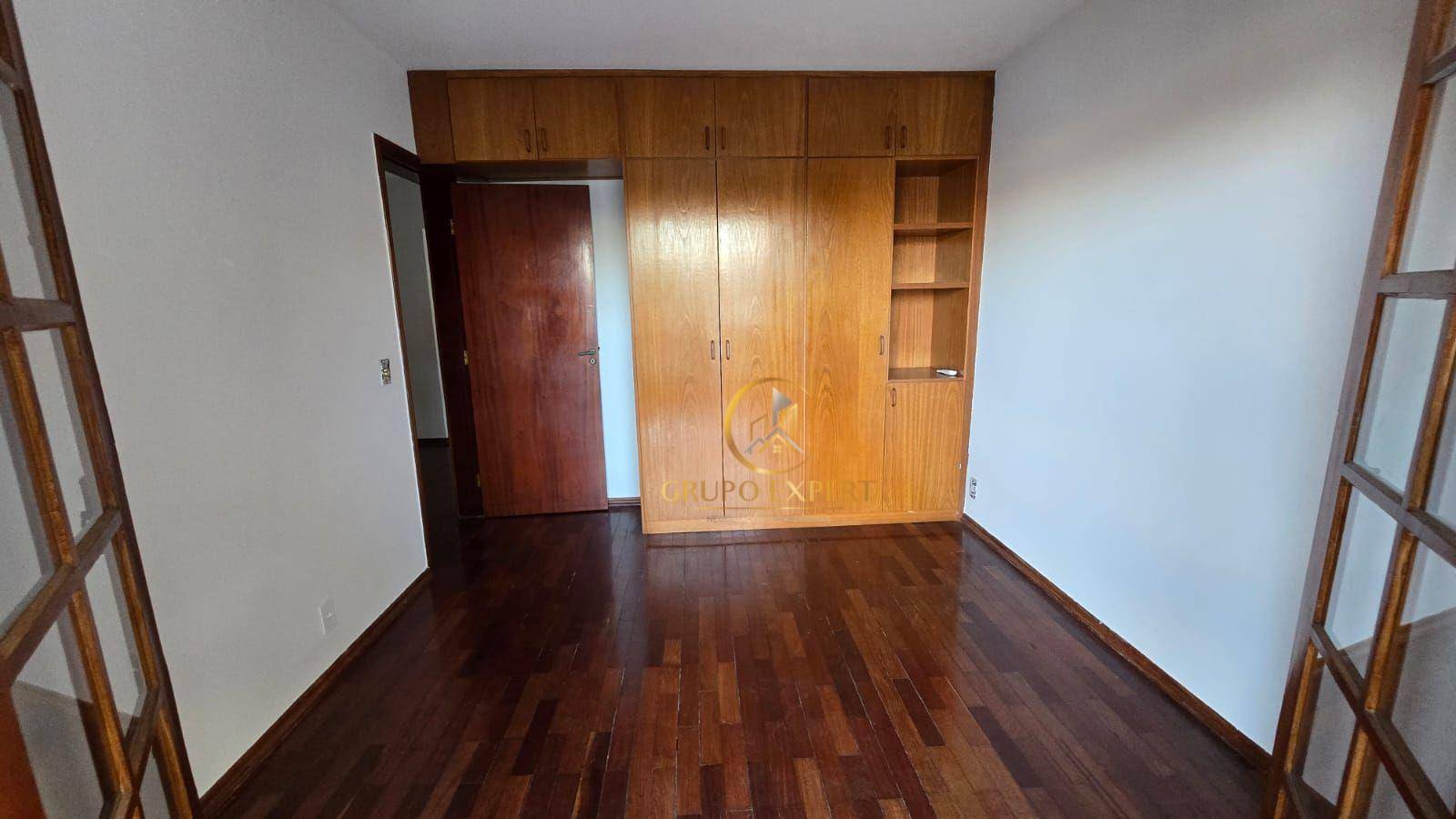 Sobrado para alugar com 4 quartos, 180m² - Foto 7