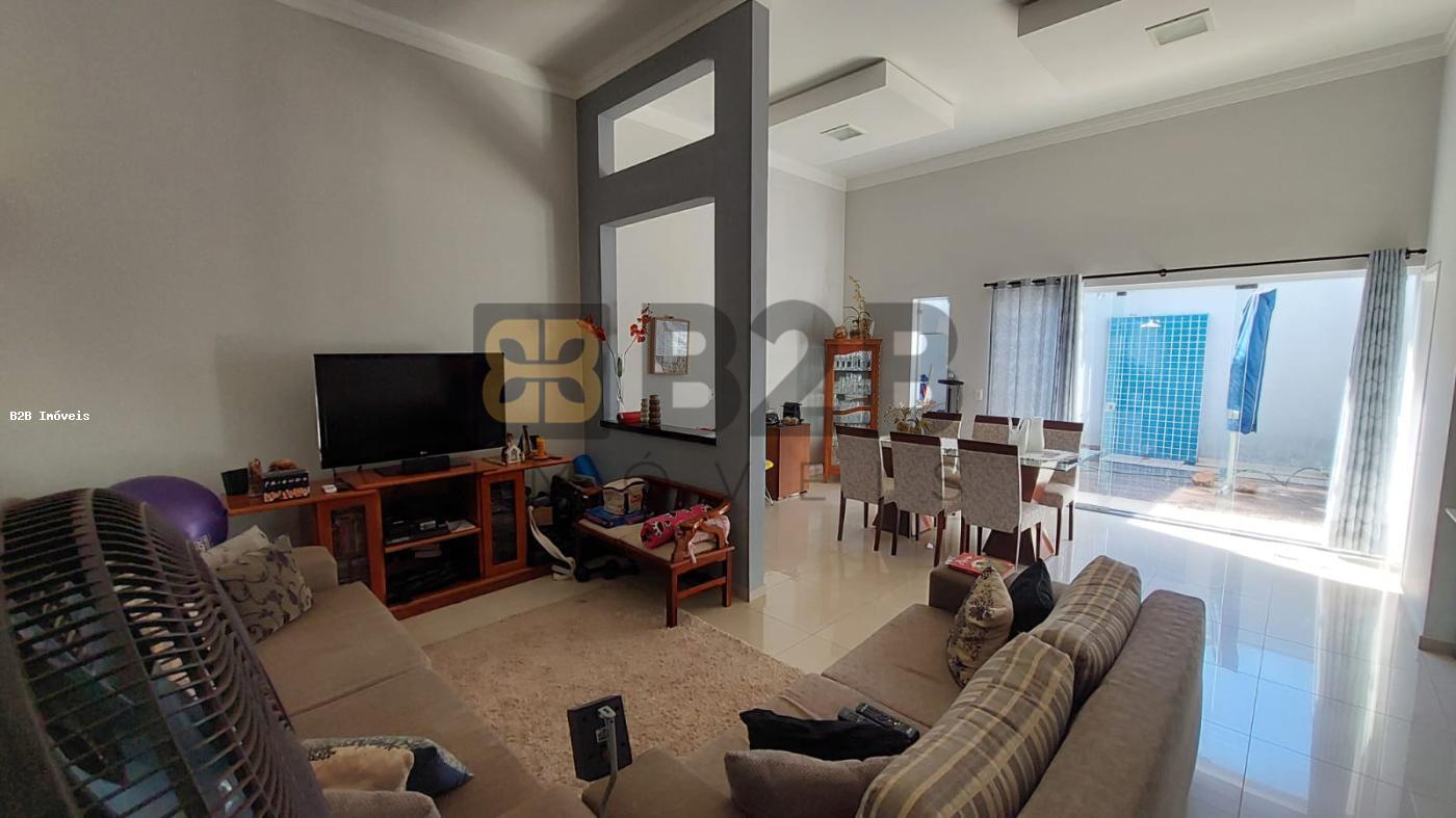 Casa de Condomínio à venda com 3 quartos, 204m² - Foto 4