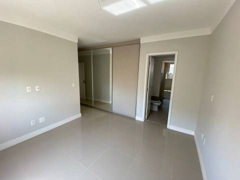 Apartamento à venda com 3 quartos, 135m² - Foto 9