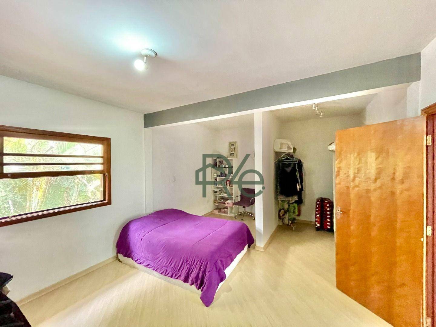 Casa de Condomínio à venda com 3 quartos, 233m² - Foto 31