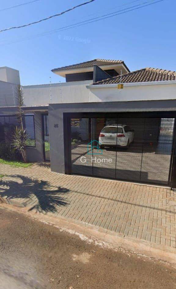 Casa à venda com 3 quartos, 200m² - Foto 1