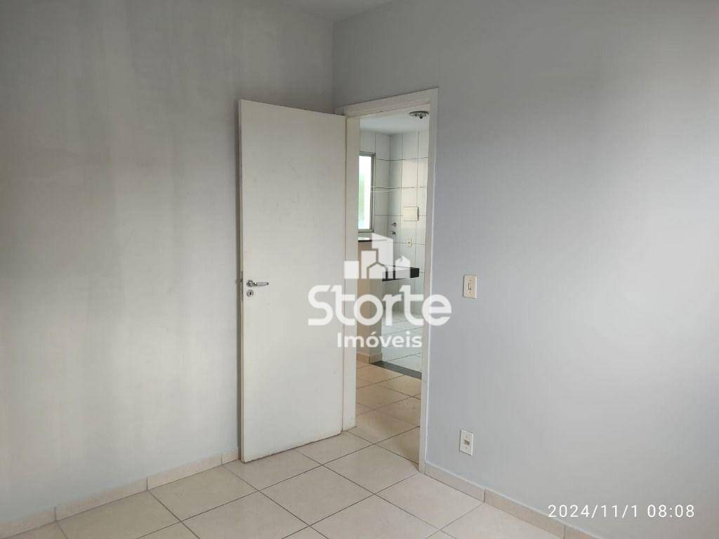 Apartamento à venda com 2 quartos, 45m² - Foto 9