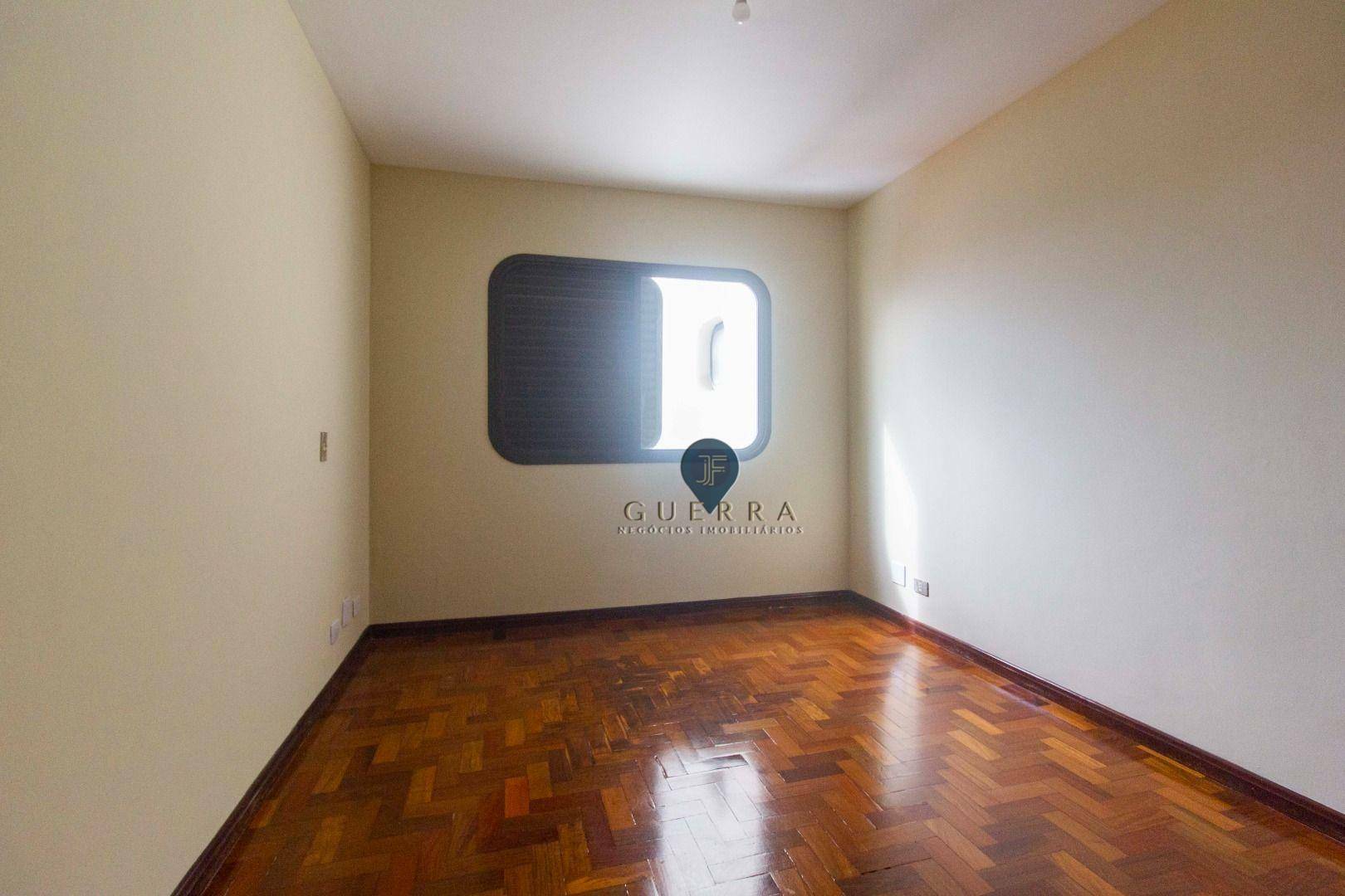 Apartamento à venda com 3 quartos, 189m² - Foto 8