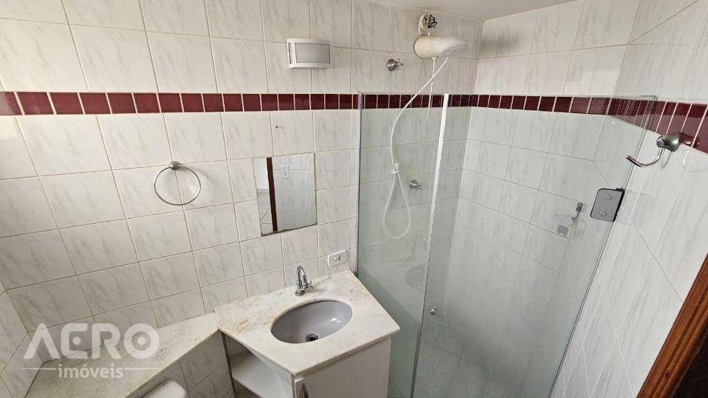Apartamento para alugar com 3 quartos, 74m² - Foto 23