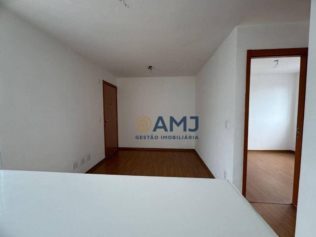 Apartamento à venda com 2 quartos, 40m² - Foto 3