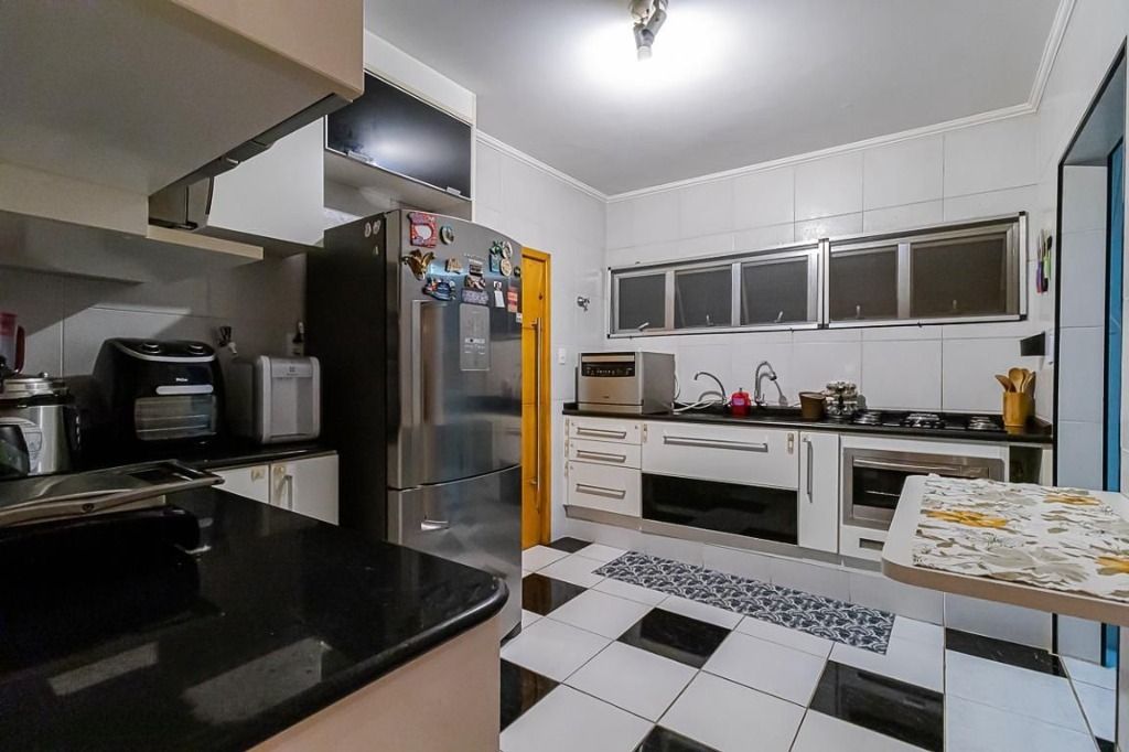 Apartamento à venda com 3 quartos, 120m² - Foto 19