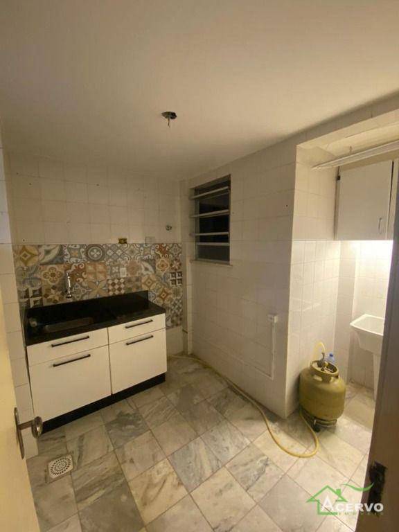 Apartamento à venda com 1 quarto, 45m² - Foto 11