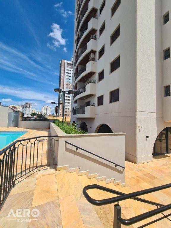Apartamento à venda com 3 quartos, 101m² - Foto 1