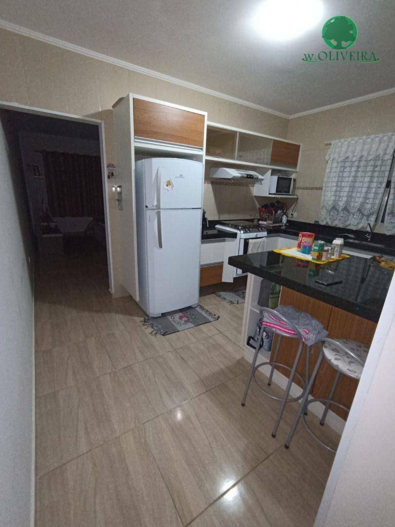 Casa à venda com 2 quartos, 80m² - Foto 4