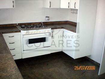 Apartamento para alugar com 4 quartos, 216m² - Foto 2