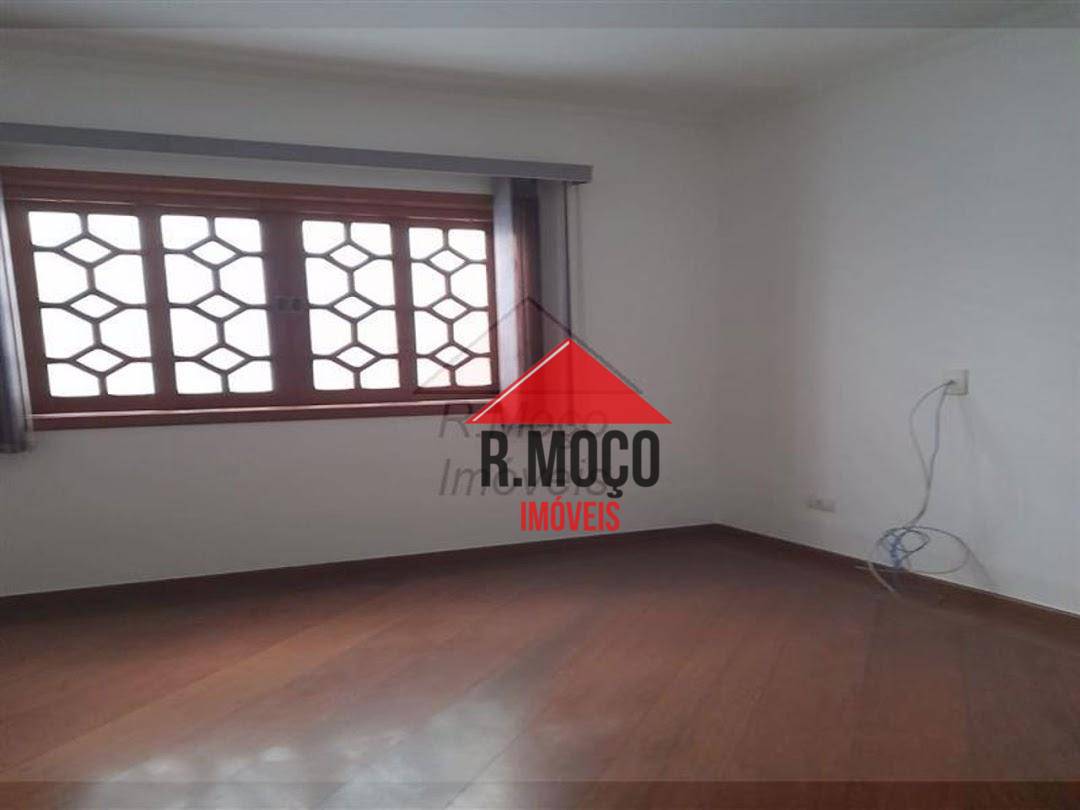 Casa à venda com 4 quartos, 330m² - Foto 21