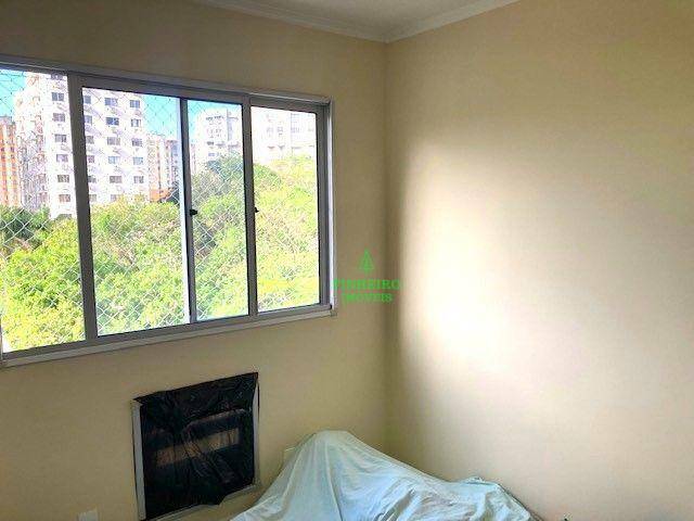 Apartamento à venda com 3 quartos, 70m² - Foto 13