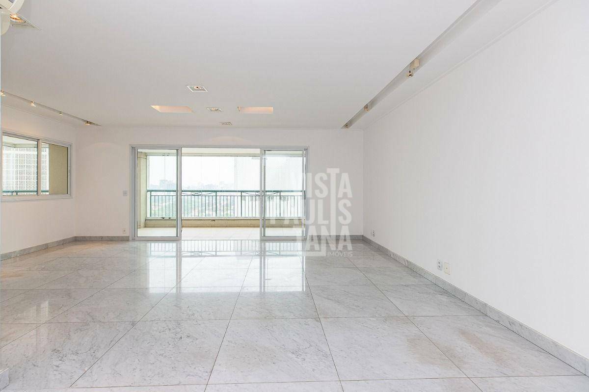 Apartamento à venda com 3 quartos, 190m² - Foto 4