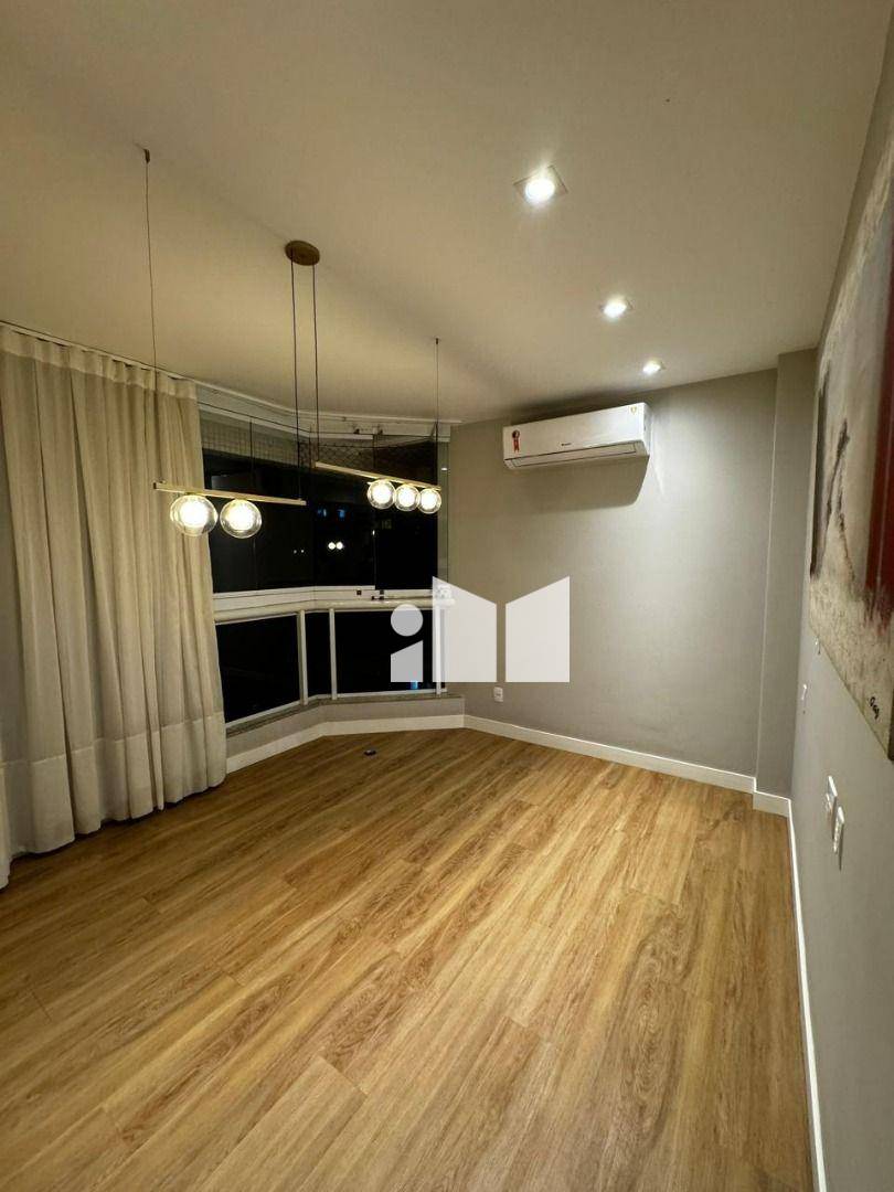 Apartamento à venda com 2 quartos, 80m² - Foto 1