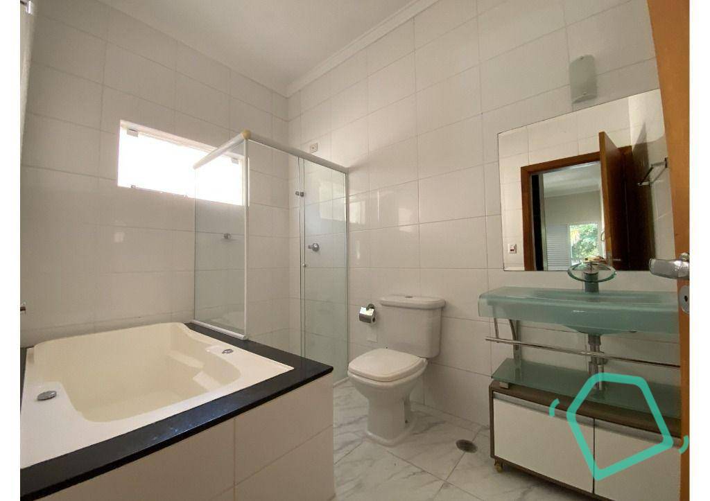 Casa de Condomínio para alugar com 3 quartos, 500m² - Foto 27