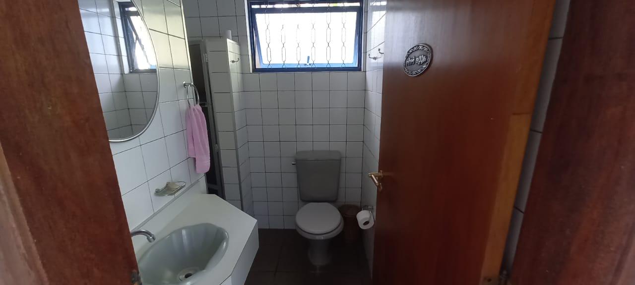 Casa de Condomínio à venda com 4 quartos, 300m² - Foto 19