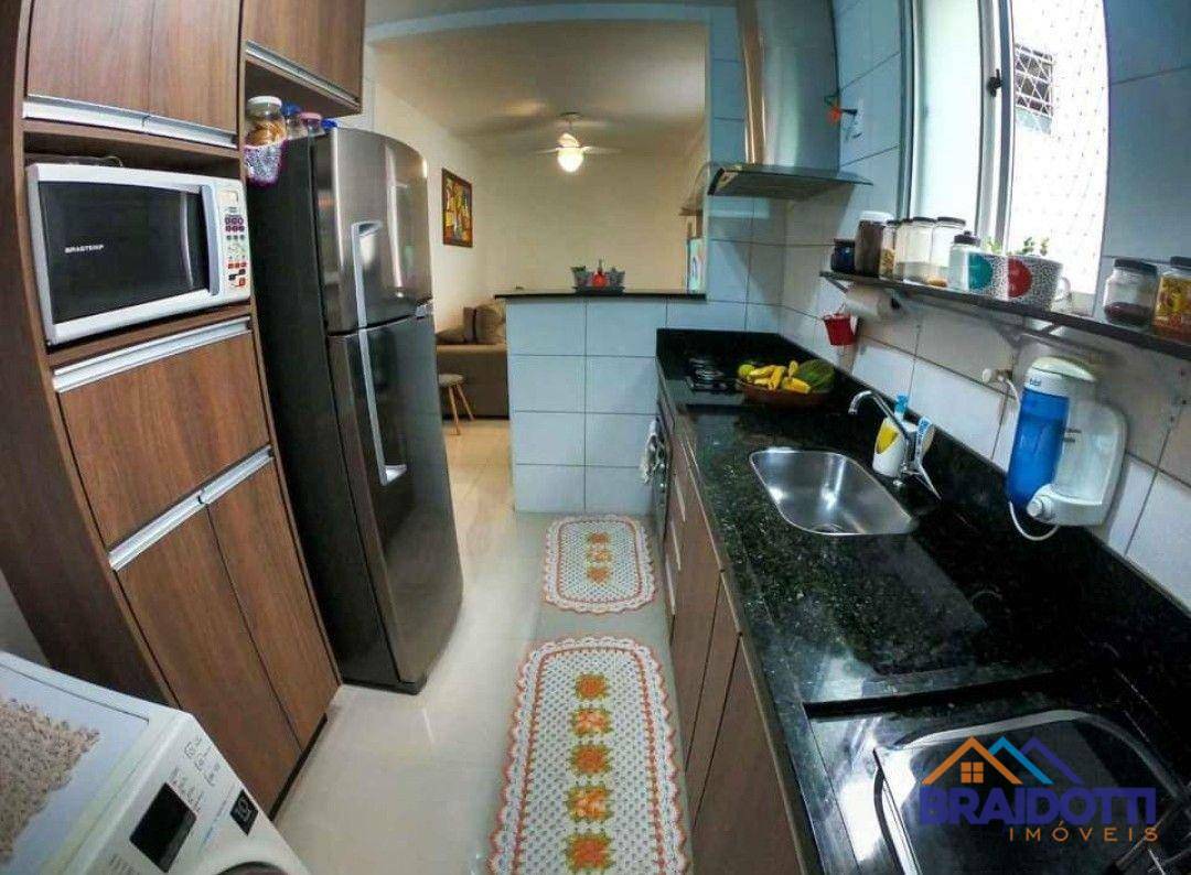 Apartamento à venda com 2 quartos, 45m² - Foto 2