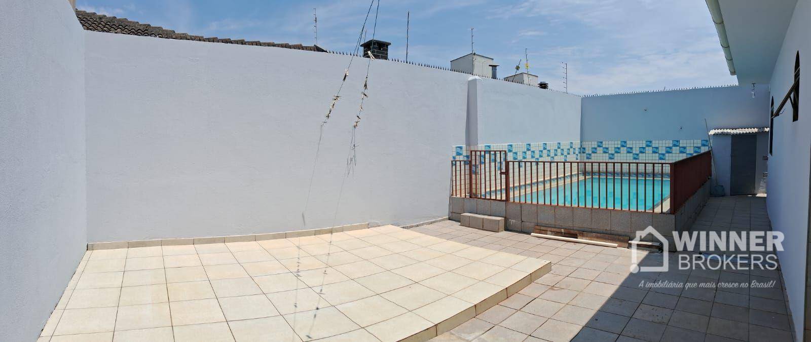 Casa à venda com 4 quartos, 194m² - Foto 9