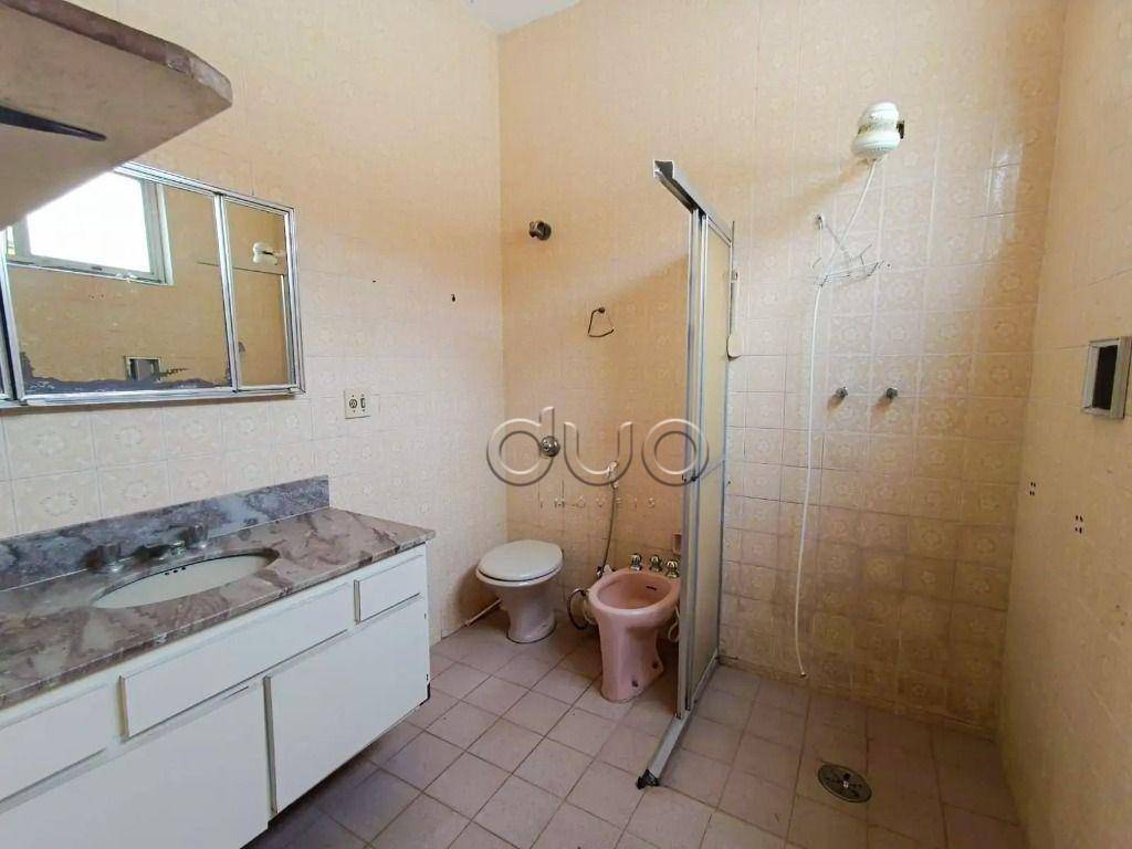 Casa à venda com 3 quartos, 232m² - Foto 9