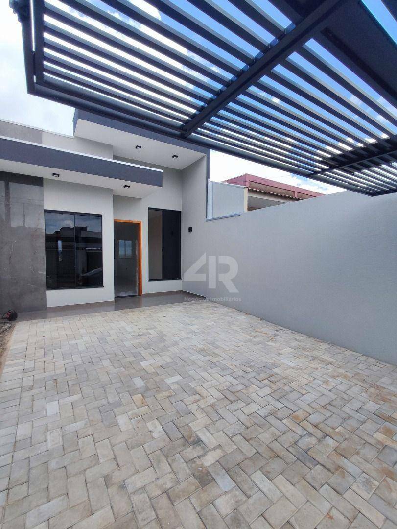 Casa à venda com 2 quartos, 50m² - Foto 2