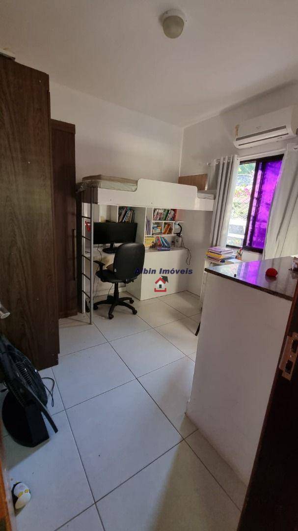 Casa à venda com 3 quartos, 193m² - Foto 13