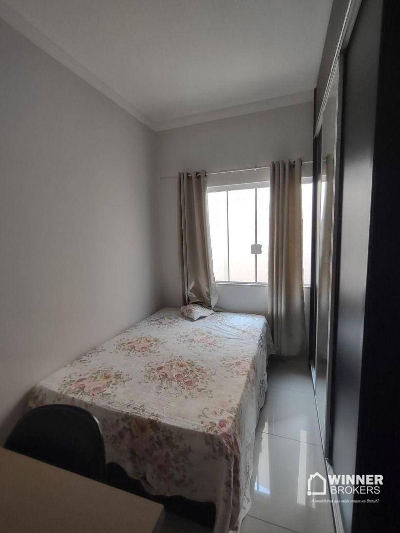 Casa à venda com 2 quartos, 70m² - Foto 11