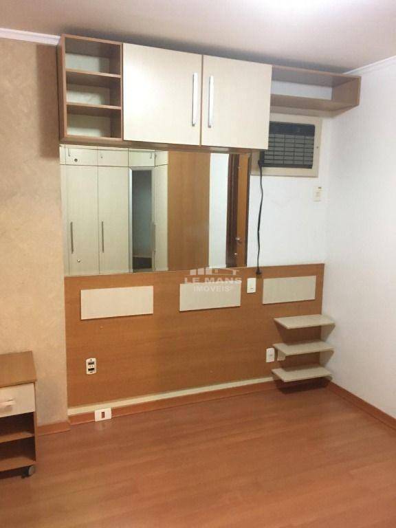 Apartamento à venda com 3 quartos, 97m² - Foto 13