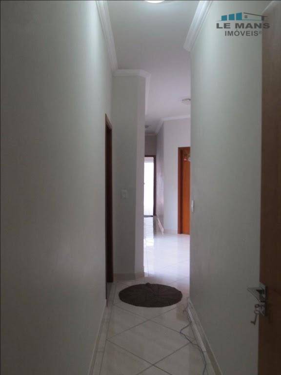 Casa à venda com 4 quartos, 250m² - Foto 12