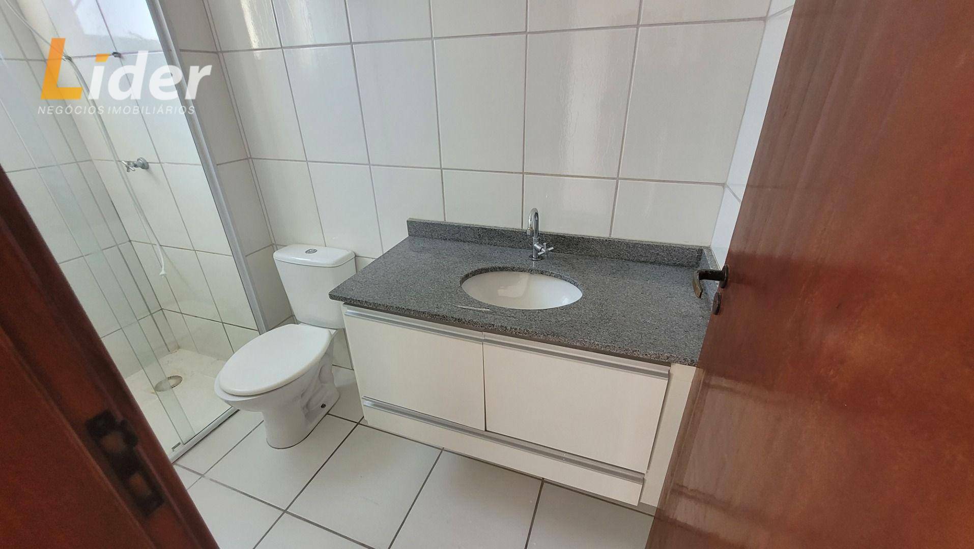 Apartamento à venda com 3 quartos, 75m² - Foto 14