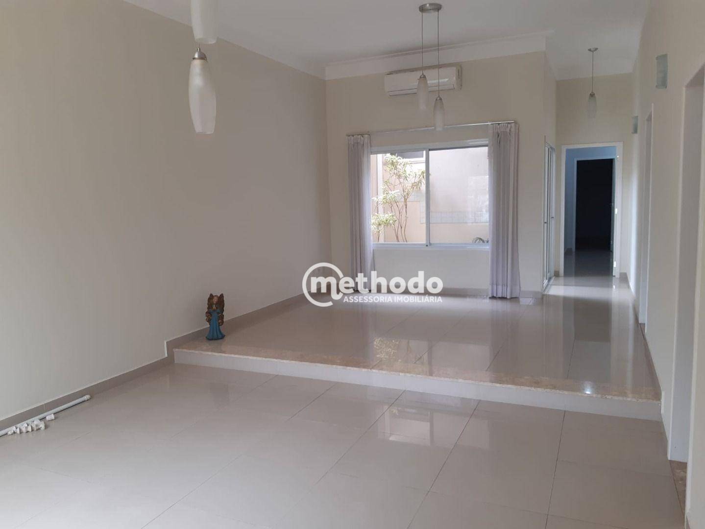 Casa de Condomínio à venda com 3 quartos, 203m² - Foto 4