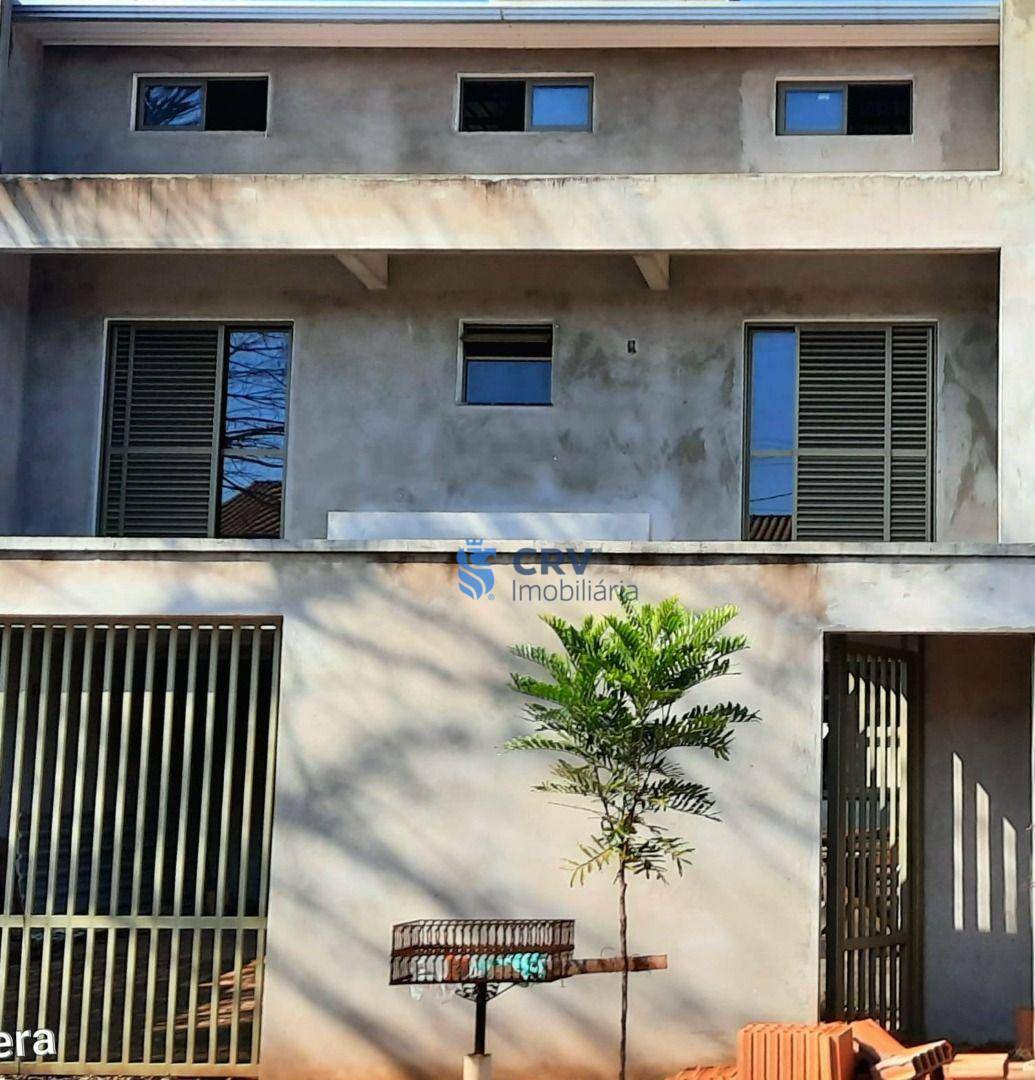 Sobrado à venda com 4 quartos, 205m² - Foto 2