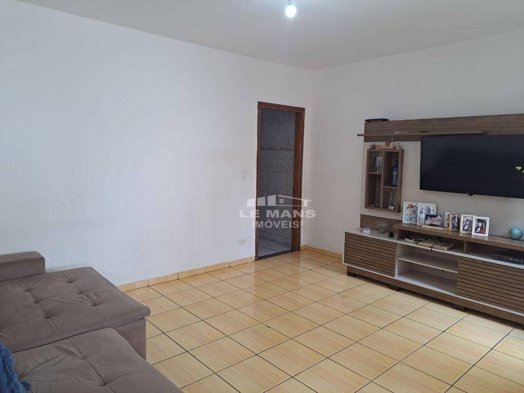 Casa à venda com 2 quartos, 122m² - Foto 1