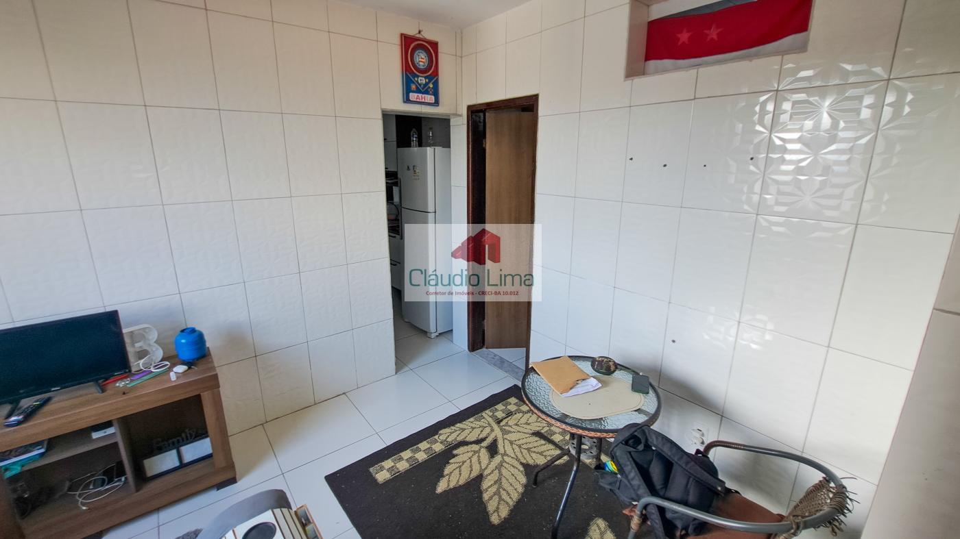 Casa à venda com 2 quartos, 60m² - Foto 2