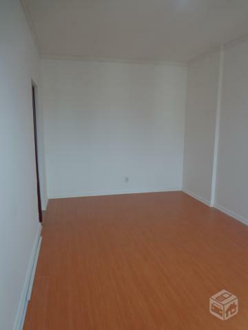 Apartamento à venda com 2 quartos, 80m² - Foto 1