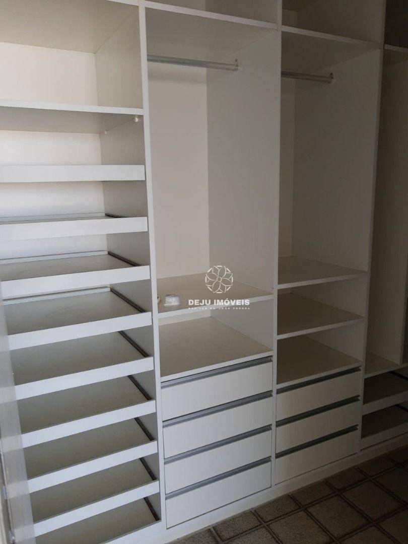 Apartamento à venda com 5 quartos, 300m² - Foto 17