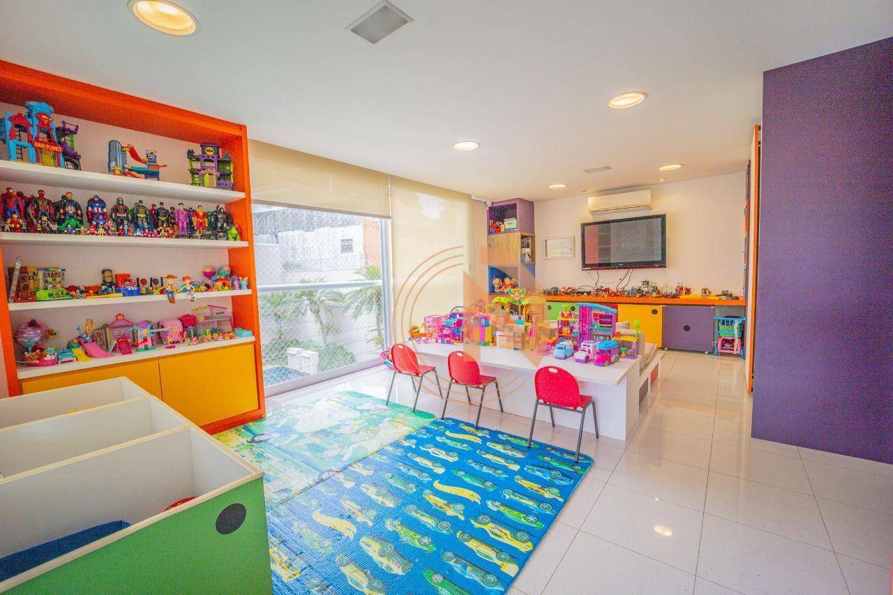 Casa à venda e aluguel com 5 quartos, 687m² - Foto 15