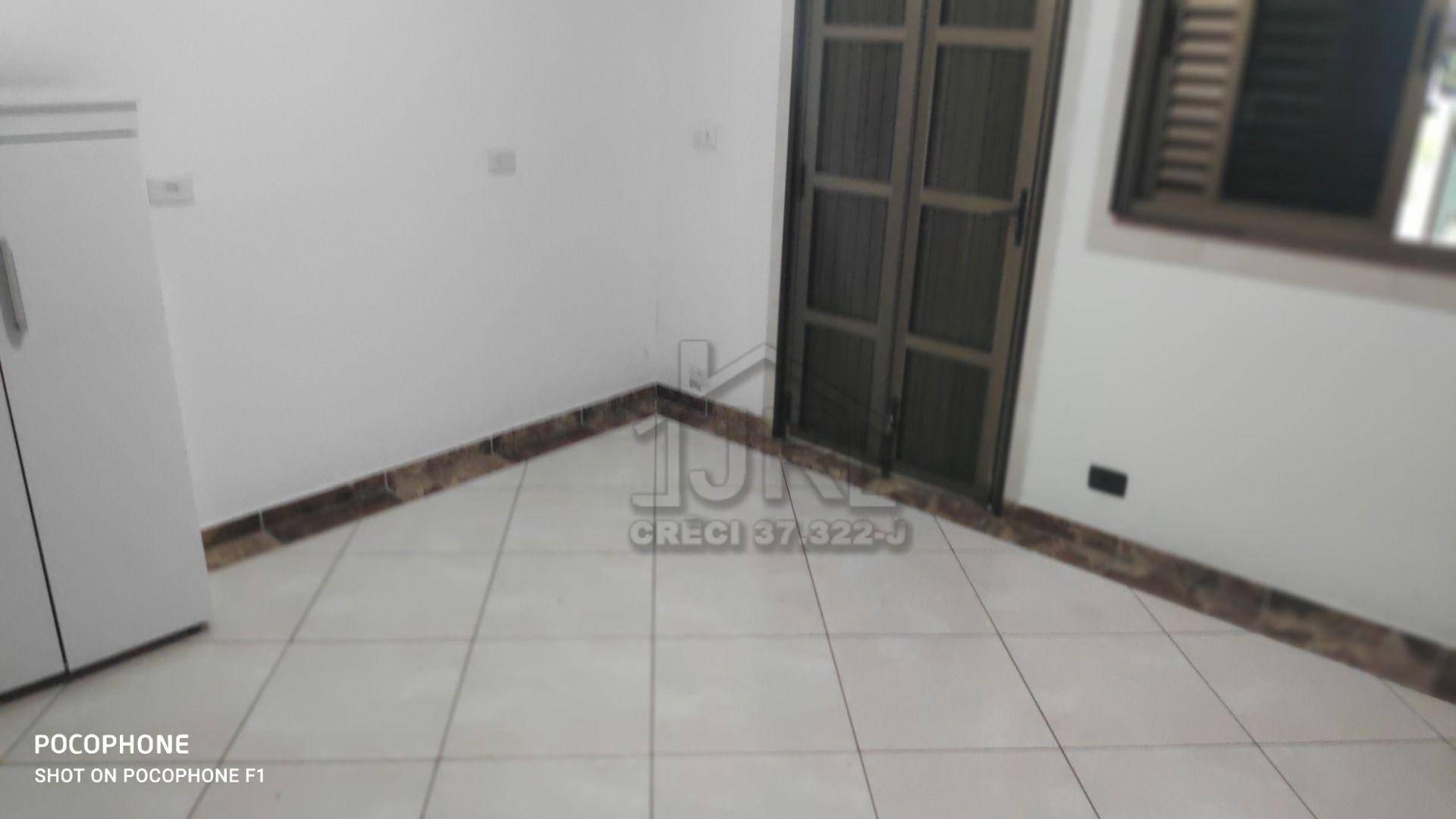 Casa à venda com 4 quartos, 210m² - Foto 21