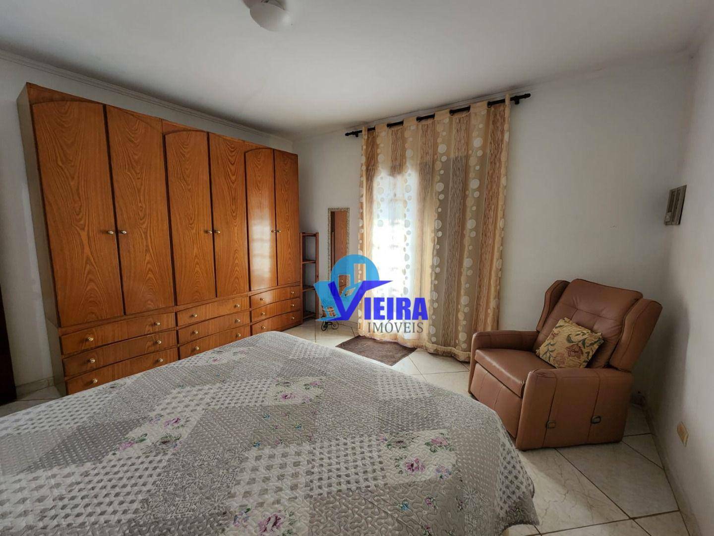 Casa à venda com 4 quartos, 250m² - Foto 20