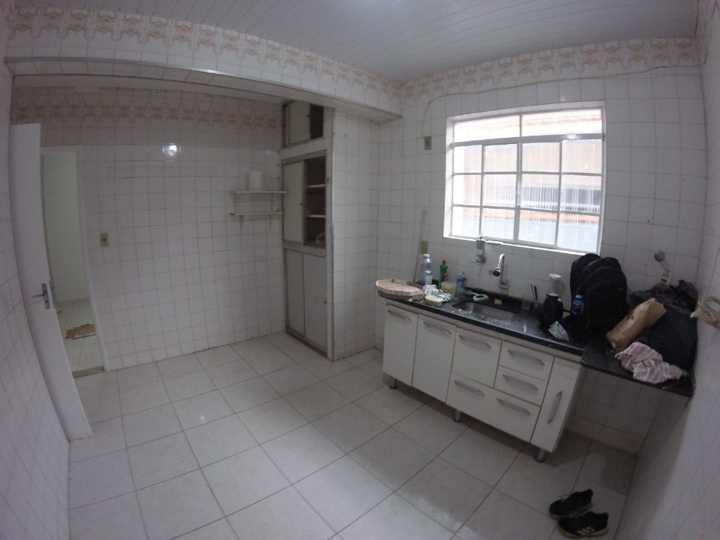 Casa à venda com 3 quartos, 120m² - Foto 2