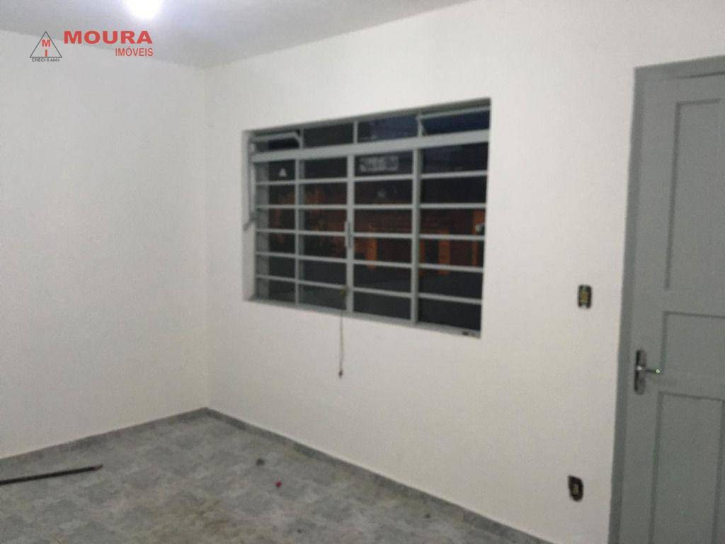 Casa à venda com 6 quartos, 225m² - Foto 9