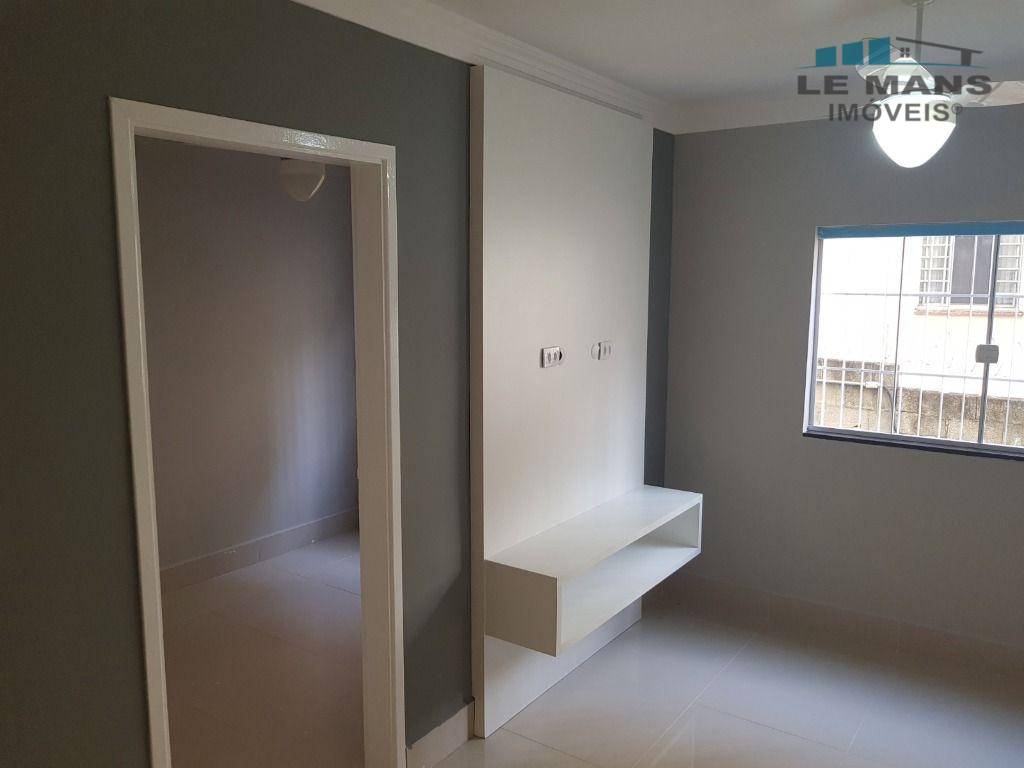 Apartamento à venda com 2 quartos, 64m² - Foto 5